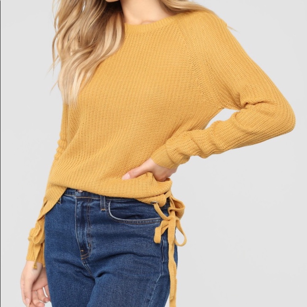 Kayden lace-up sweater- Fashion Nova - Picture 4 of 4